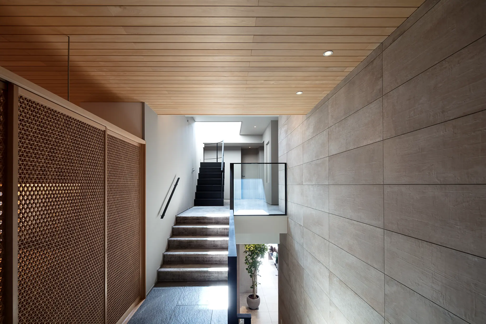 Urban Resort Style［東京都目黒区］｜ 完全オーダーメイドのデザイナーズ高級注文住宅 ｜ 株式会社ハウゼ
