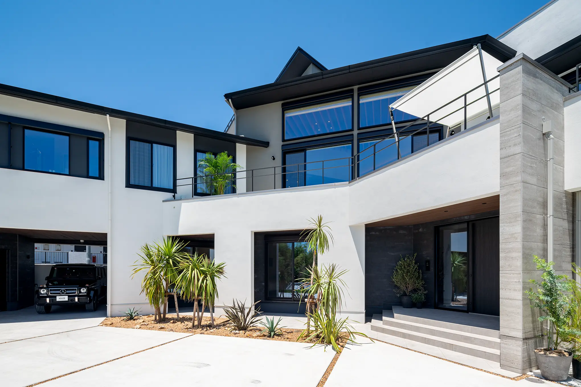 Sea Coast Villa［神奈川県横須賀市］｜ 完全オーダーメイドのデザイナーズ高級注文住宅 ｜ 株式会社ハウゼ