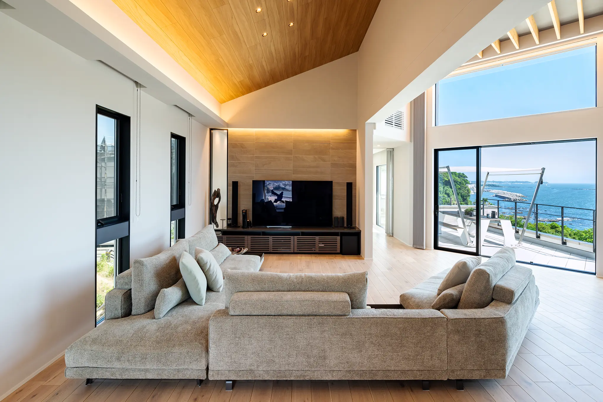 Sea Coast Villa［神奈川県横須賀市］｜ 完全オーダーメイドのデザイナーズ高級注文住宅 ｜ 株式会社ハウゼ
