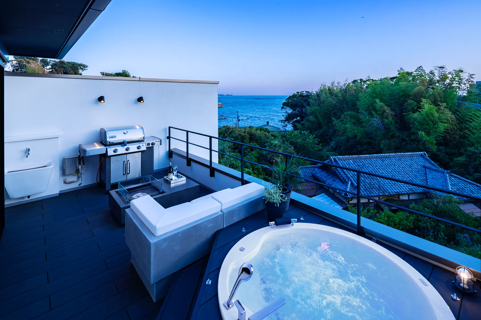 Sea Coast Villa［神奈川県横須賀市］｜ 完全オーダーメイドのデザイナーズ高級注文住宅 ｜ 株式会社ハウゼ