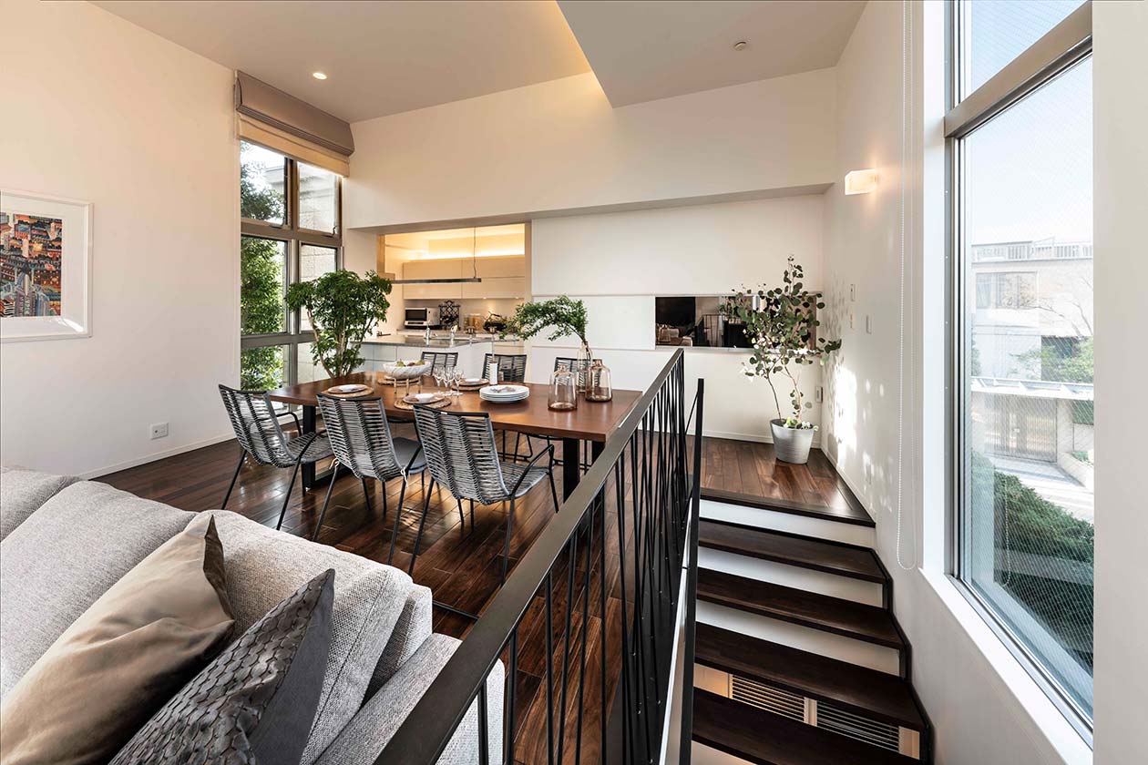 大樹と暮らす家［東京都大田区］｜ 完全オーダーメイドのデザイナーズ高級注文住宅 ｜ 株式会社ハウゼ