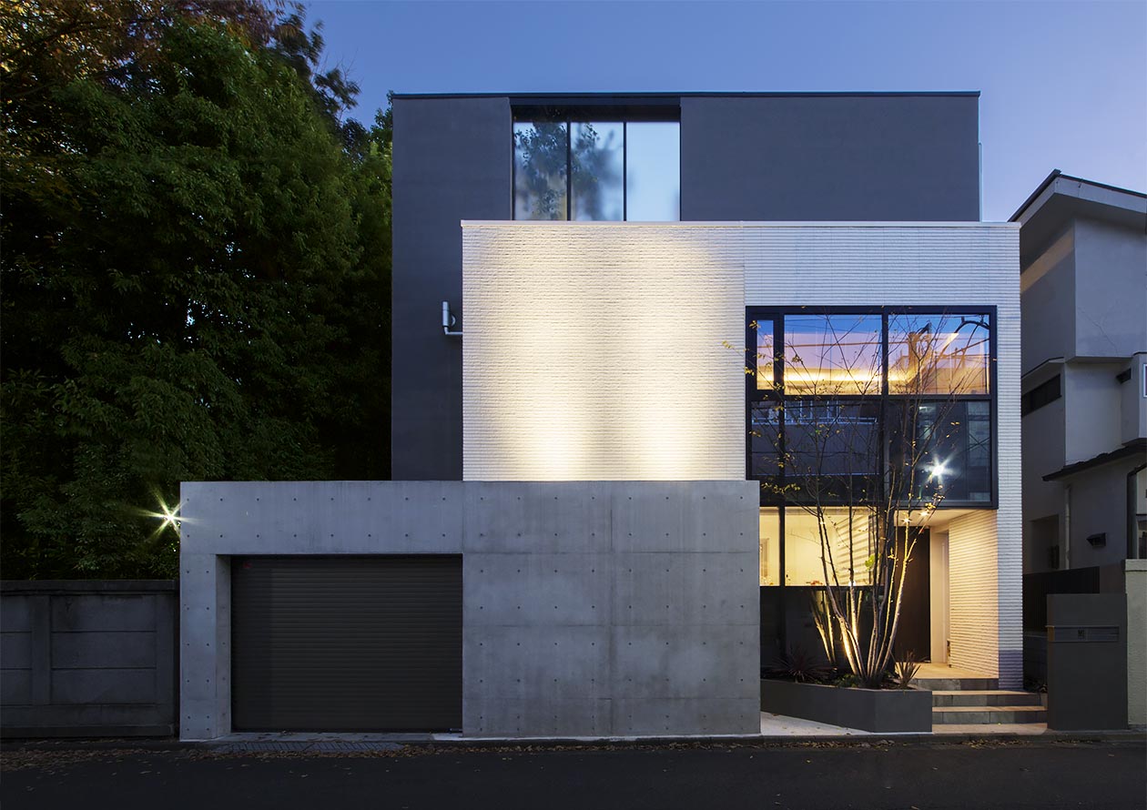 ガラス階段のある家［東京都世田谷区］｜ 完全オーダーメイドのデザイナーズ高級注文住宅 ｜ 株式会社ハウゼ