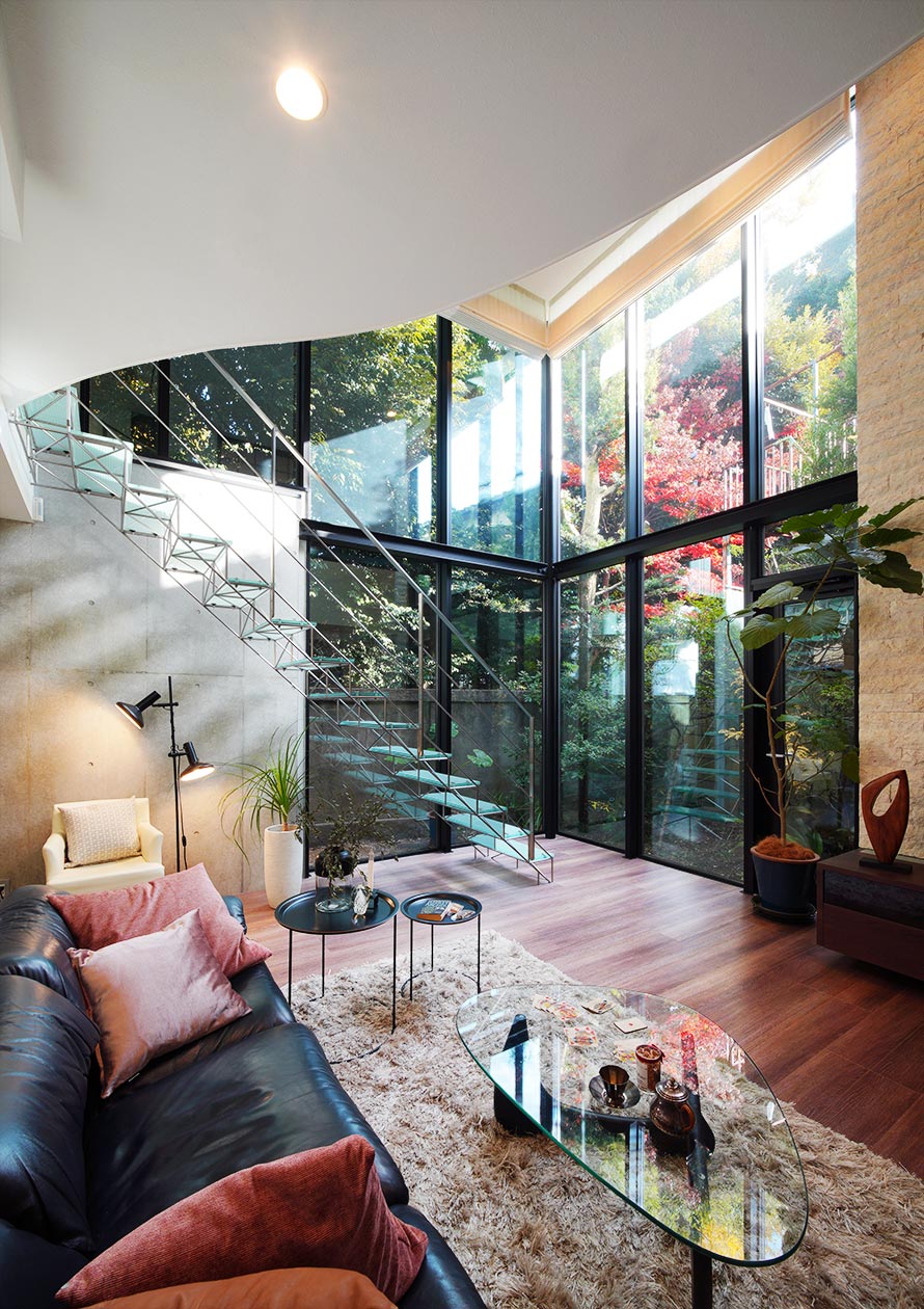 ガラス階段のある家［東京都世田谷区］｜ 完全オーダーメイドのデザイナーズ高級注文住宅 ｜ 株式会社ハウゼ