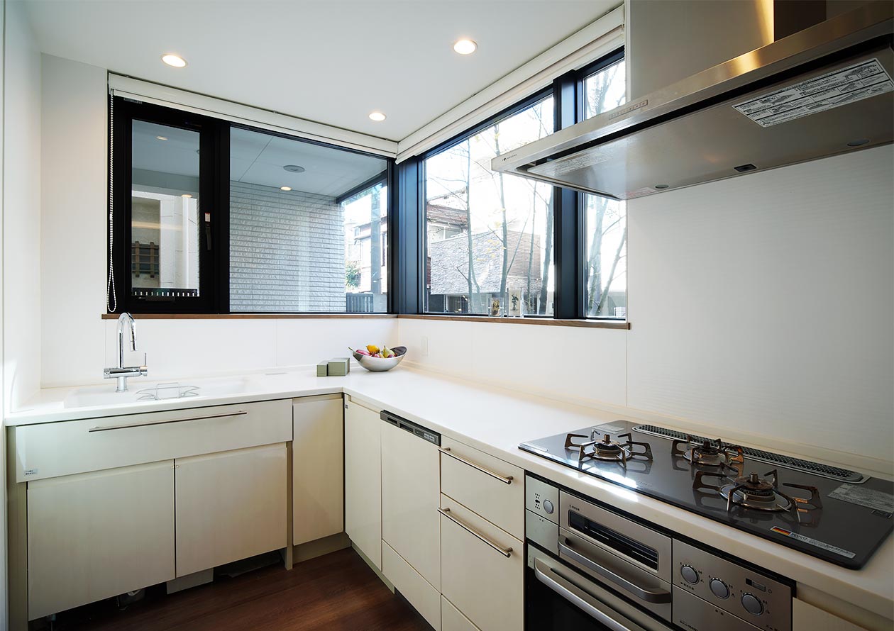 ガラス階段のある家［東京都世田谷区］｜ 完全オーダーメイドのデザイナーズ高級注文住宅 ｜ 株式会社ハウゼ