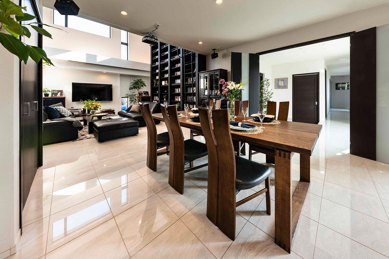 車寄せのエントランスがある家［神奈川県伊勢原市］｜ 完全オーダーメイドのデザイナーズ高級注文住宅 ｜ 株式会社ハウゼ