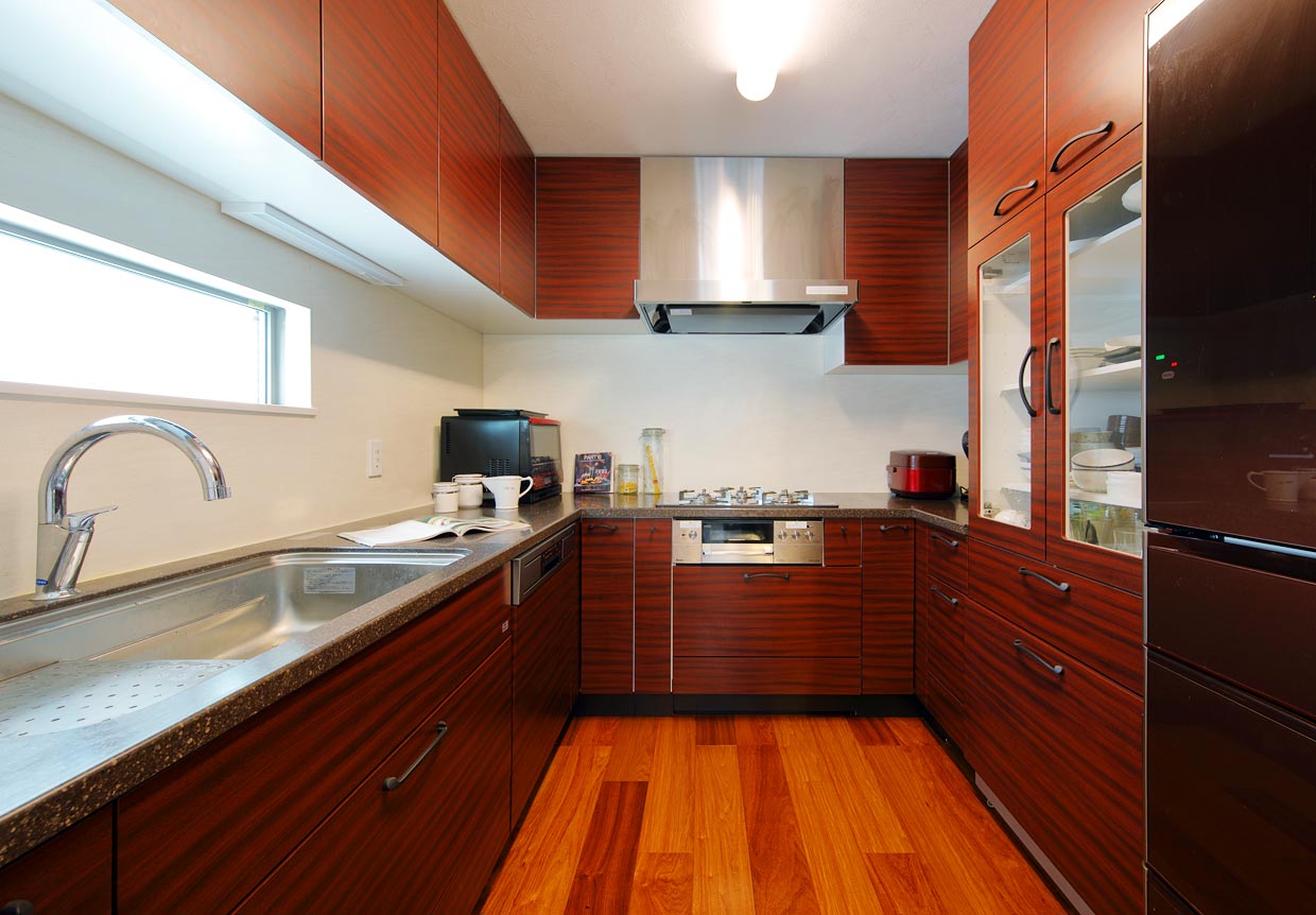 インナーバルコニーがある家［東京都世田谷区］｜ 完全オーダーメイドのデザイナーズ高級注文住宅 ｜ 株式会社ハウゼ