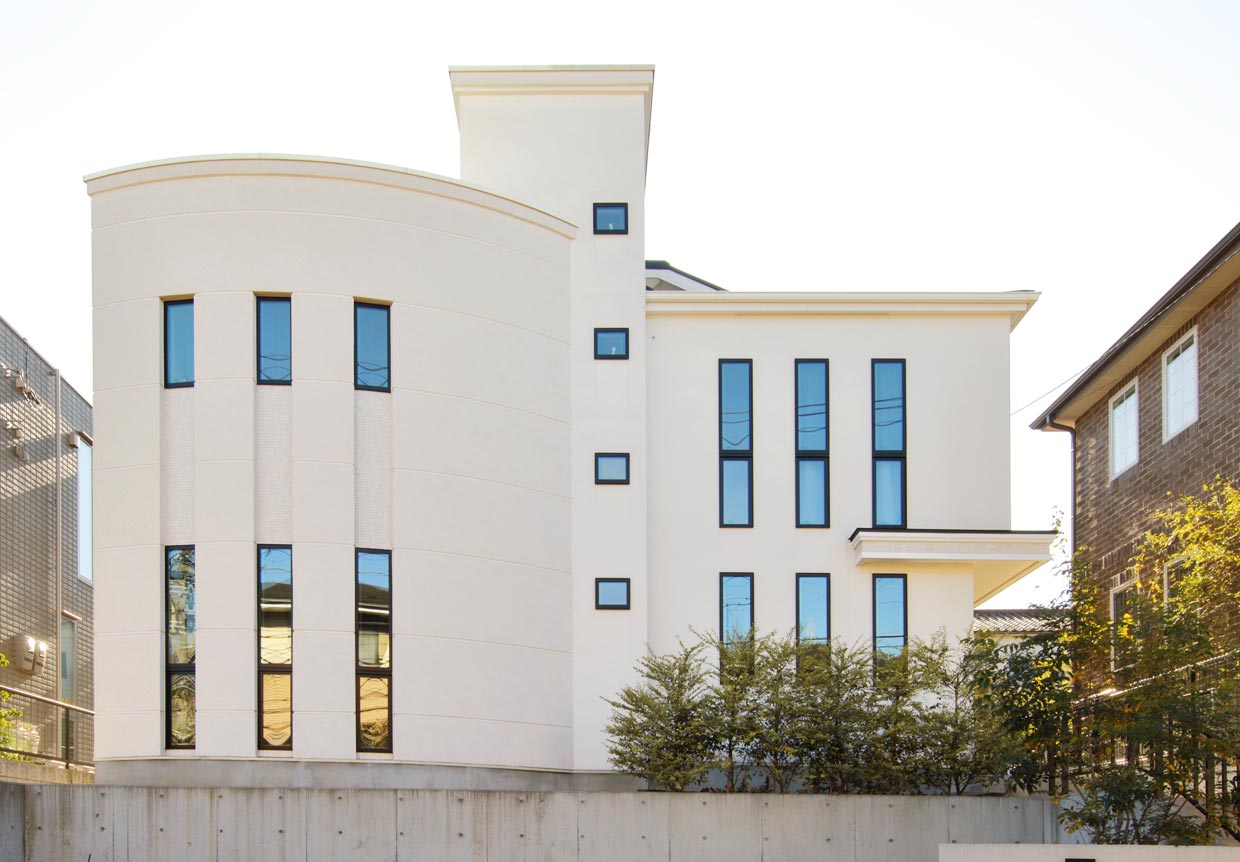 家族をつなぐスキップフロアの家［横浜市青葉区］｜ 完全オーダーメイドのデザイナーズ高級注文住宅 ｜ 株式会社ハウゼ