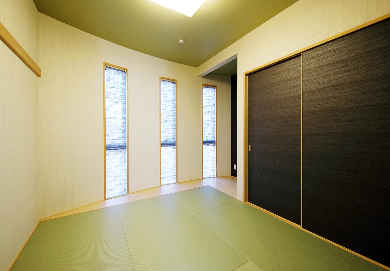 家族をつなぐスキップフロアの家［横浜市青葉区］｜ 完全オーダーメイドのデザイナーズ高級注文住宅 ｜ 株式会社ハウゼ