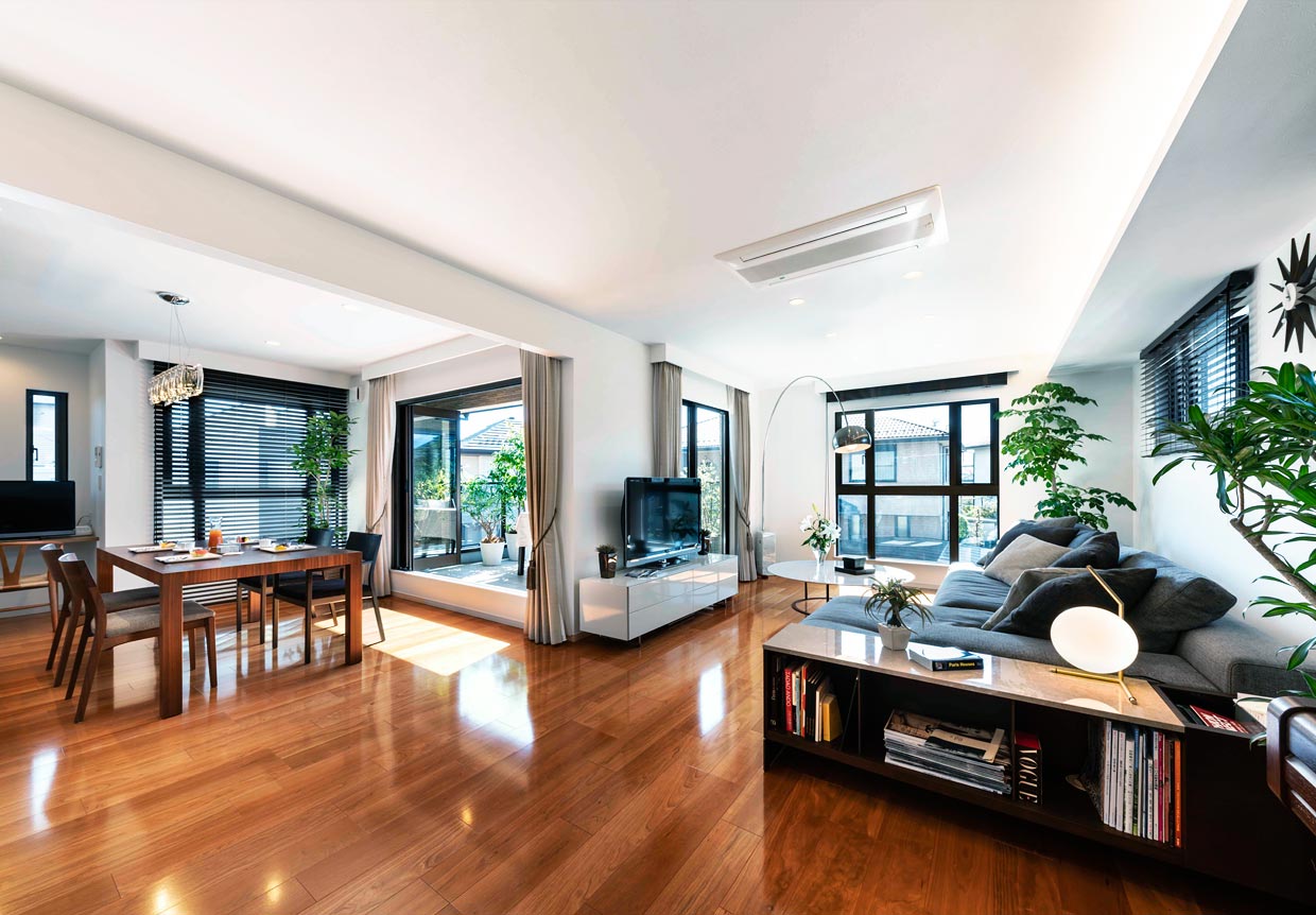 バルコニーに集う家［横浜市都筑区］｜ 完全オーダーメイドのデザイナーズ高級注文住宅 ｜ 株式会社ハウゼ