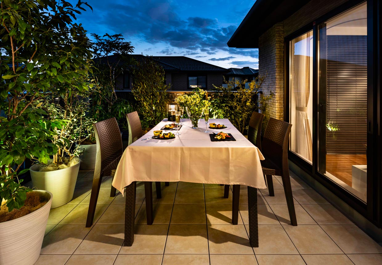 バルコニーに集う家［横浜市都筑区］｜ 完全オーダーメイドのデザイナーズ高級注文住宅 ｜ 株式会社ハウゼ