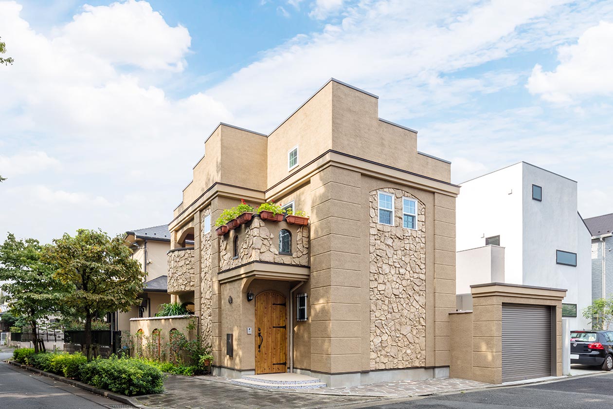 Spanish Design［東京都世田谷区］｜ 完全オーダーメイドのデザイナーズ高級注文住宅 ｜ 株式会社ハウゼ